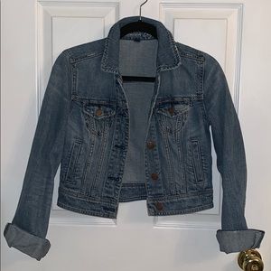 American Eagle light wash cropped jean jacket